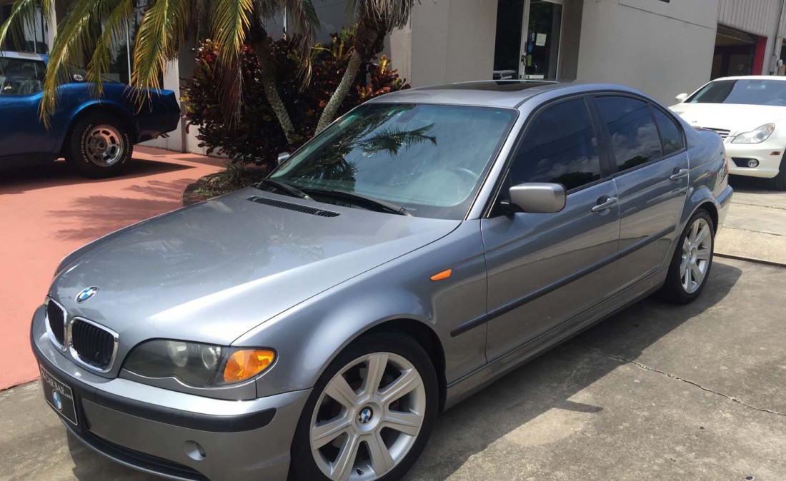 2003 Bmw 325i features